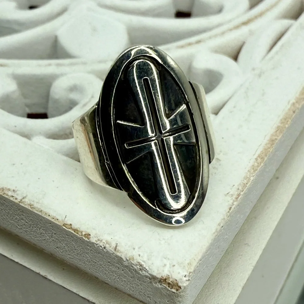 Sterling Silver Cross Ring Size 5 | Oval Shield Design | NWT | Faith Jewelry